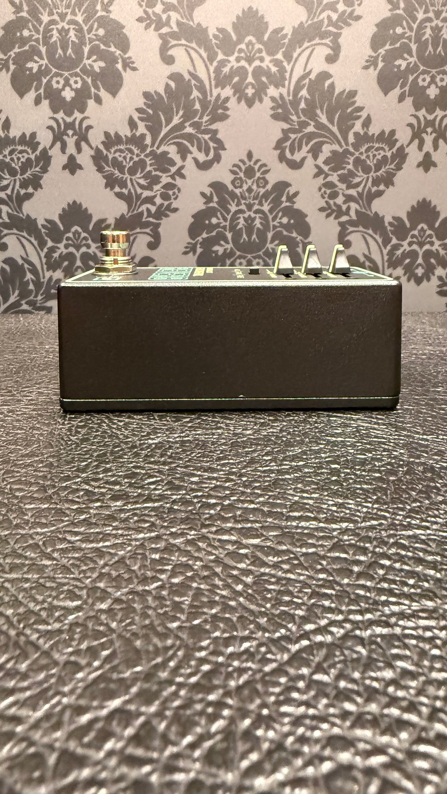 Walrus Audio Fundamental Reverb