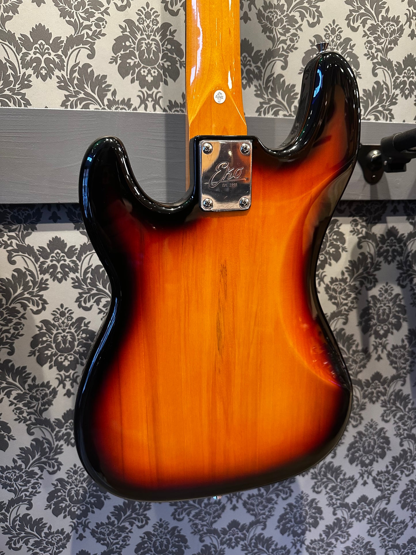 Eko PJ300-SB Tribute Sunburst