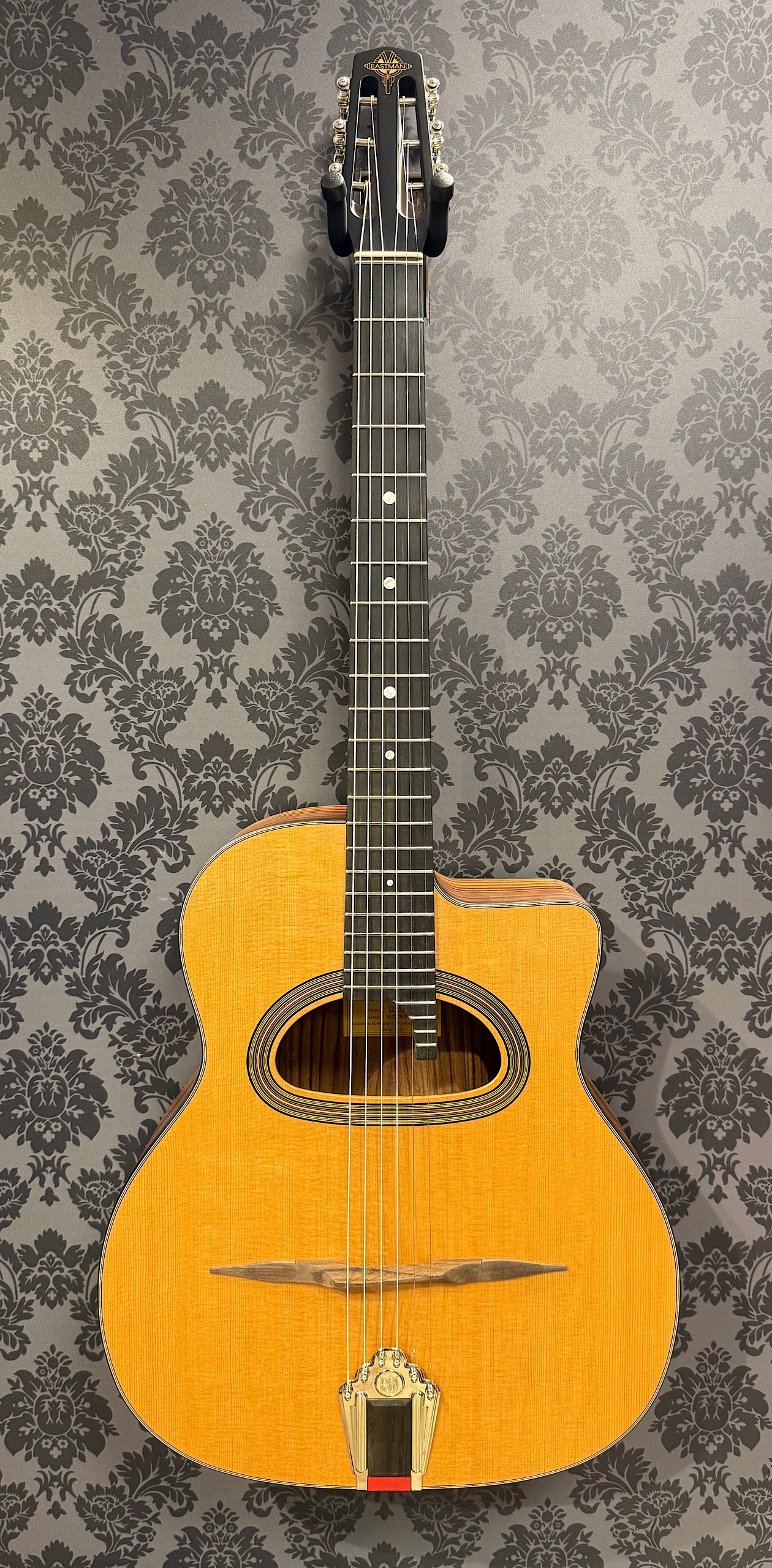 Eastman DM3 Gypsy Jazz Grande Bouche incl.bag