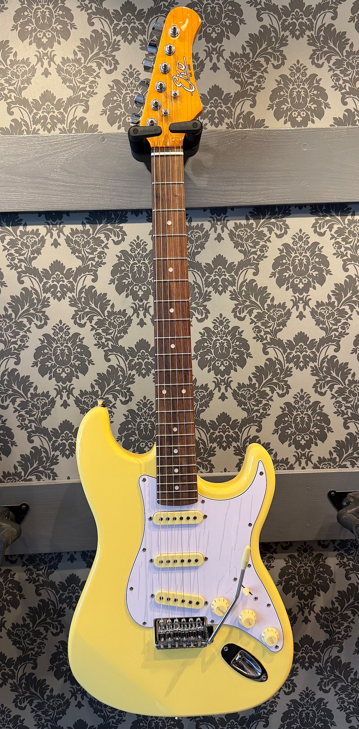 Eko ST-300-CRM Tribute Cream