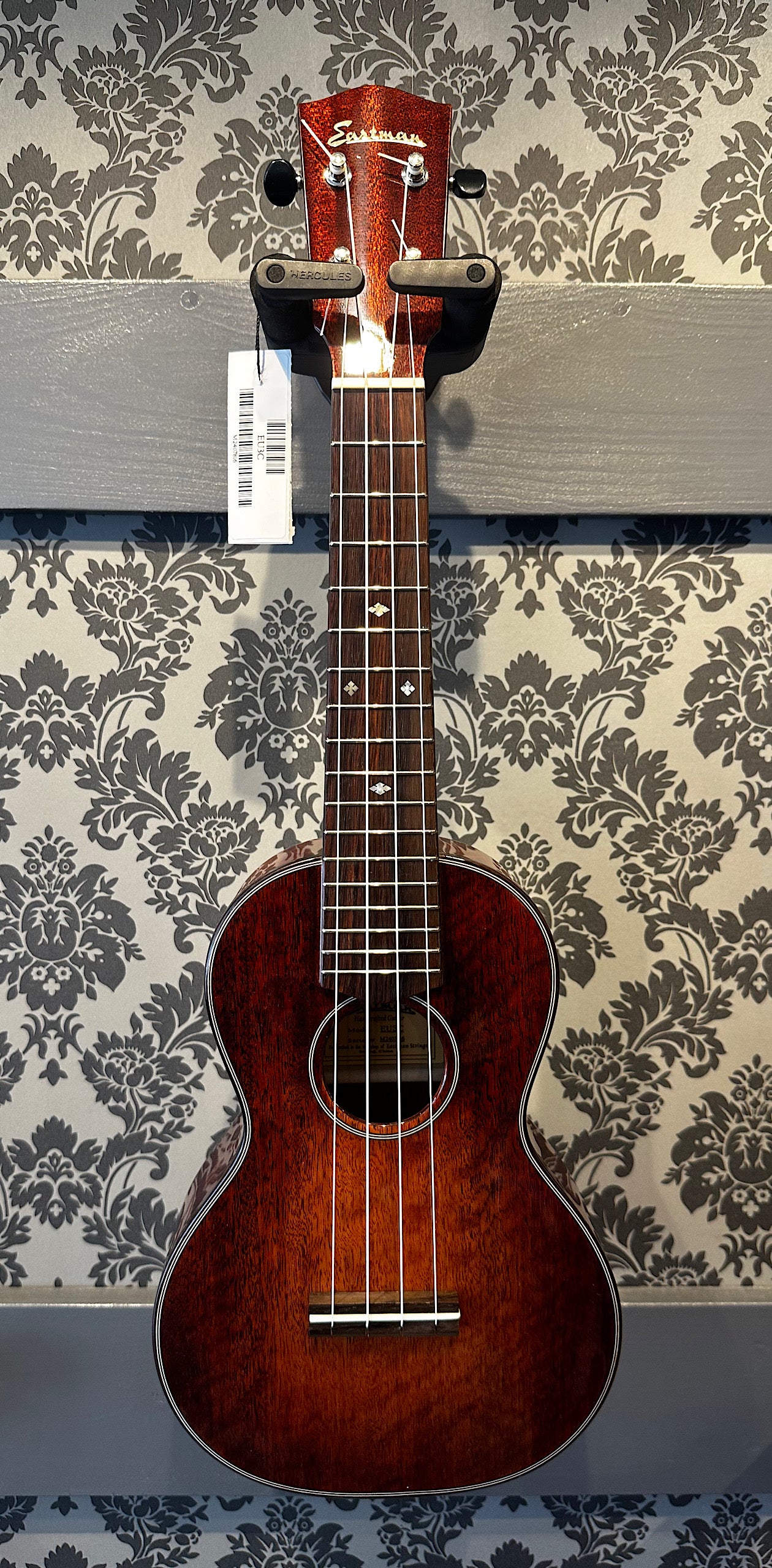 Eastman EU3-C Ukulele Concert Incl. case