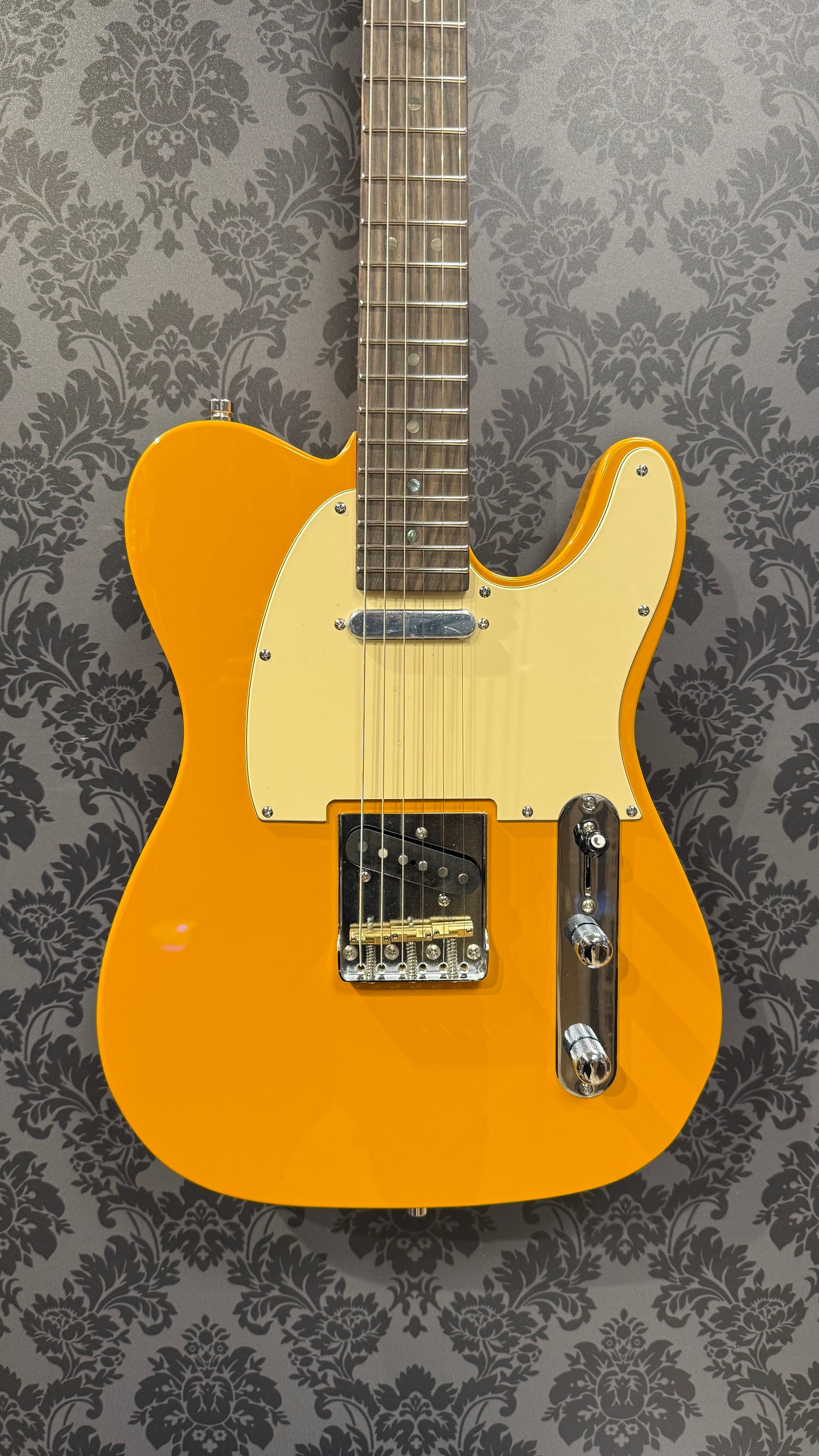 Henry's TL-1C Space Classic The Comet