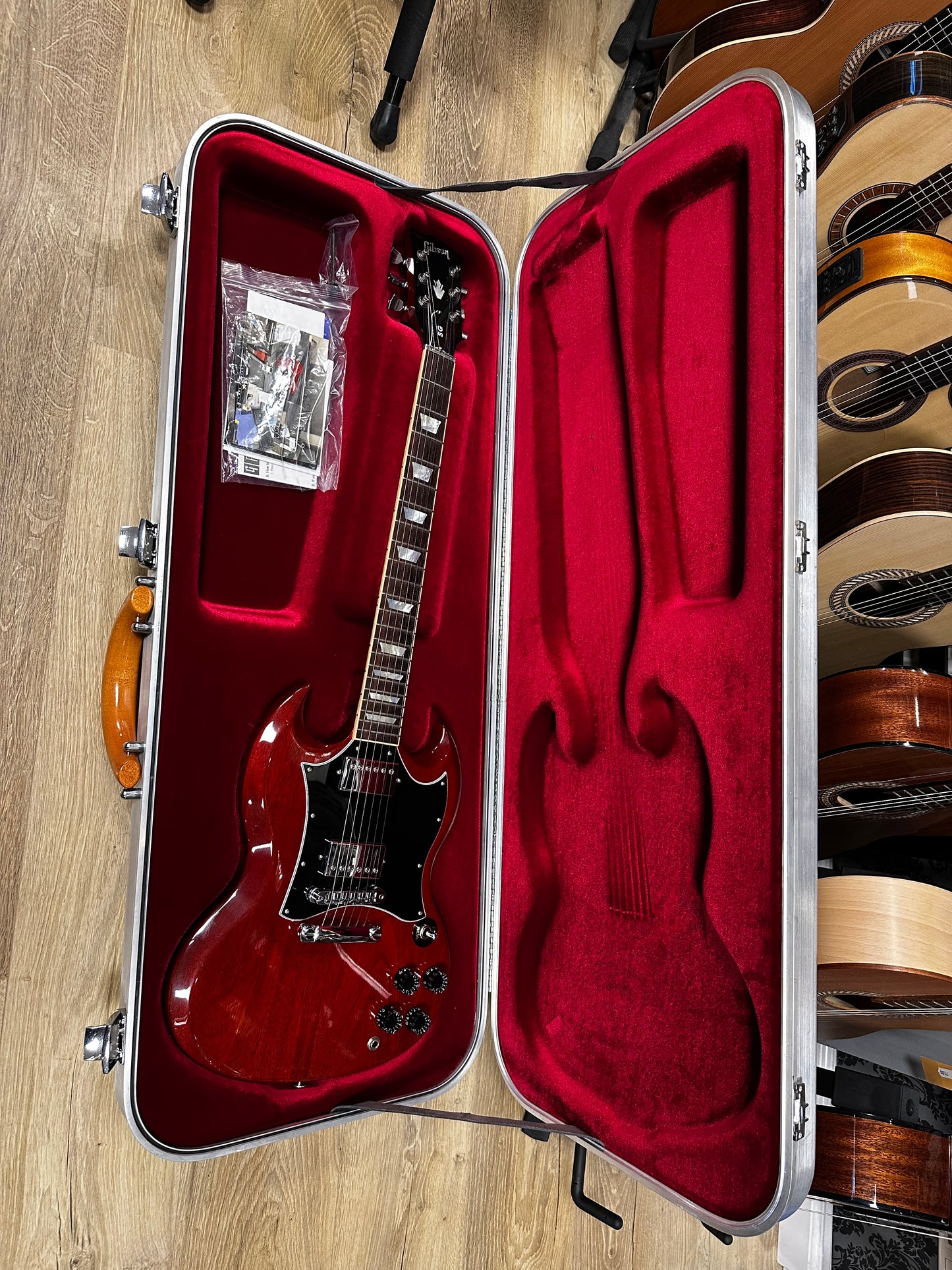 Gibson SG Standard HP Cherry Red 2016 Incl. case (occasion)