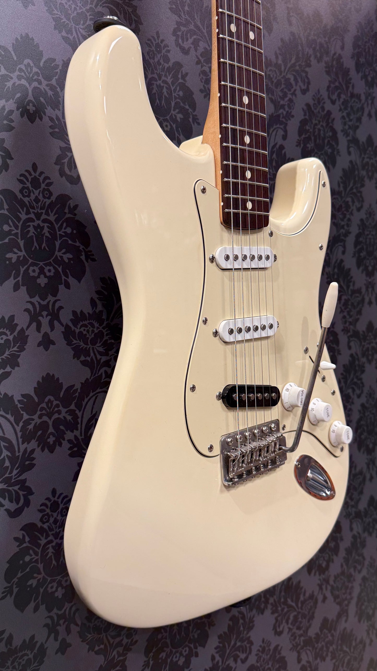 1995 Fender Squier Series (Mexico-made) Stratocaster OW (occasion)