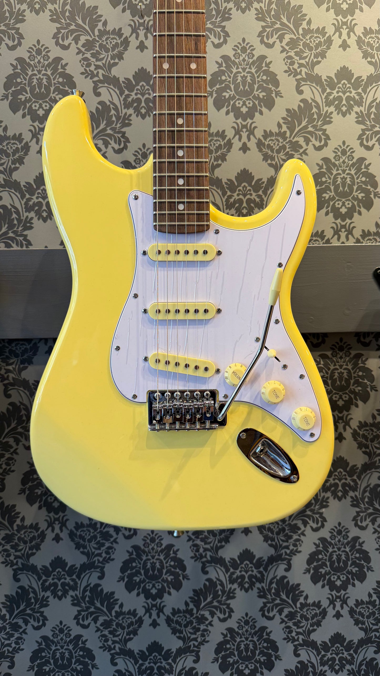 Eko ST-300-CRM Tribute Cream