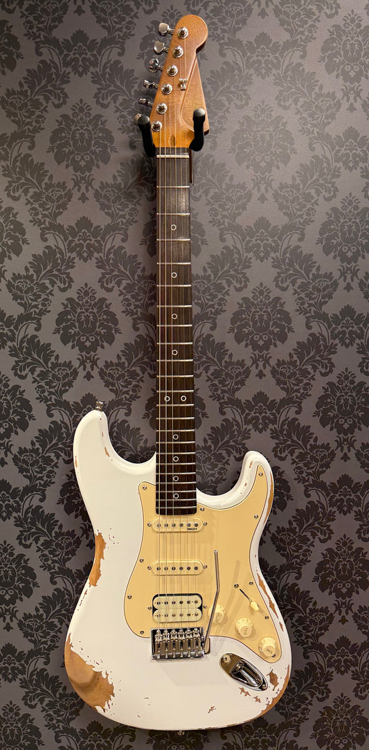 HENRY’S Snake II Relic ST-1N Rattle - White Relic incl. Bag