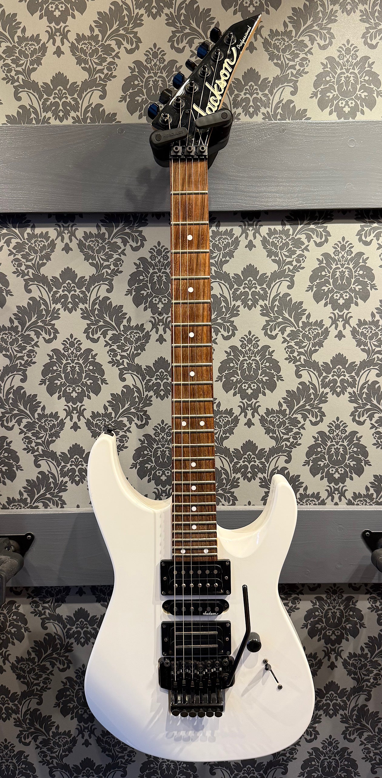 Jackson Dinky professional WH (occasion)