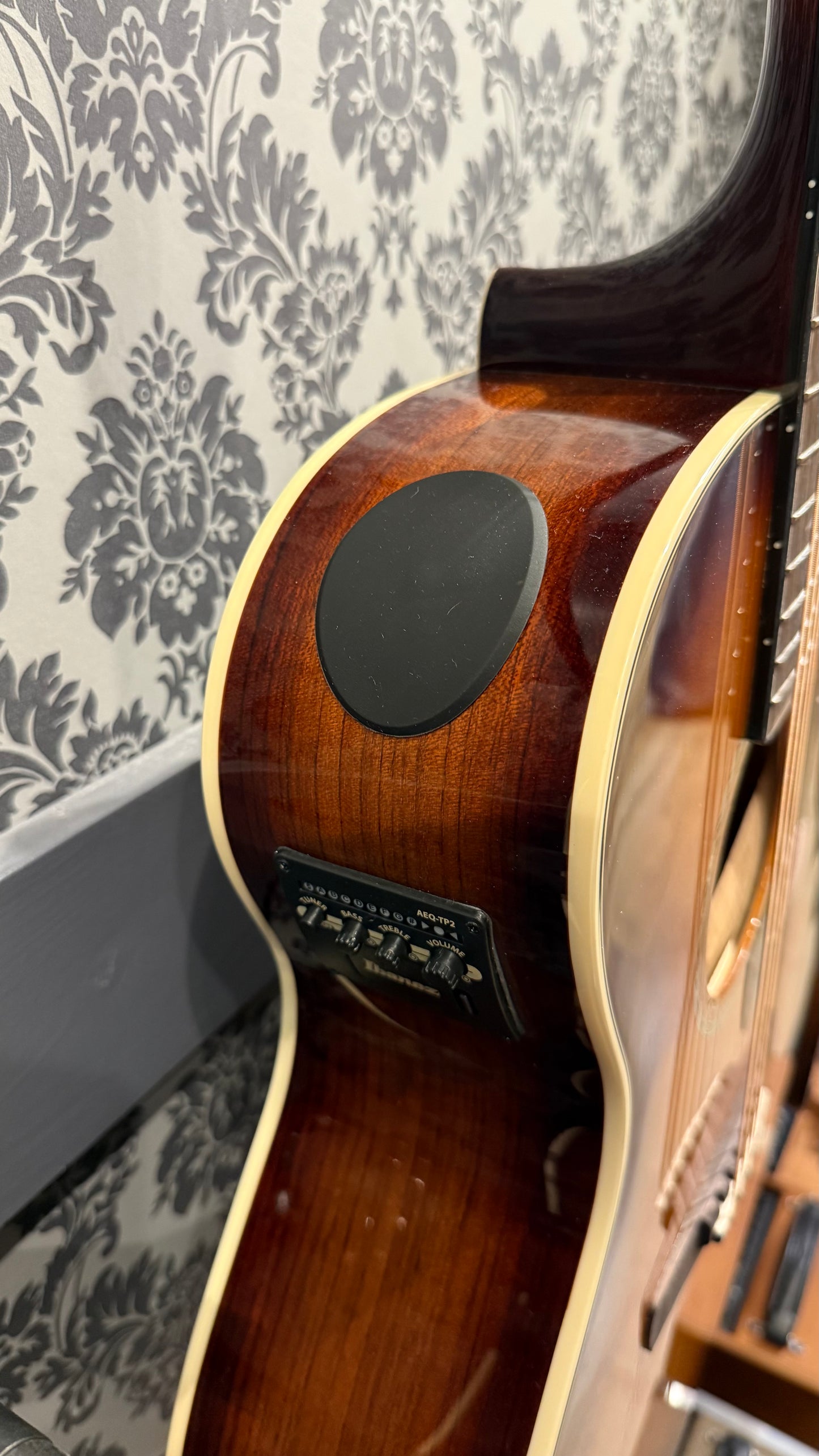 Ibanez AE160-VMS Vintage Mahogany Sunburst