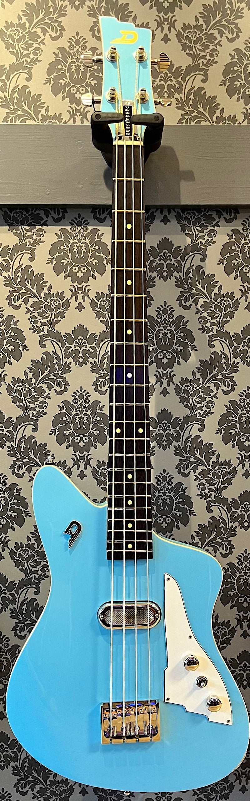 Duesenberg Kavalier Bass Narvik Blue