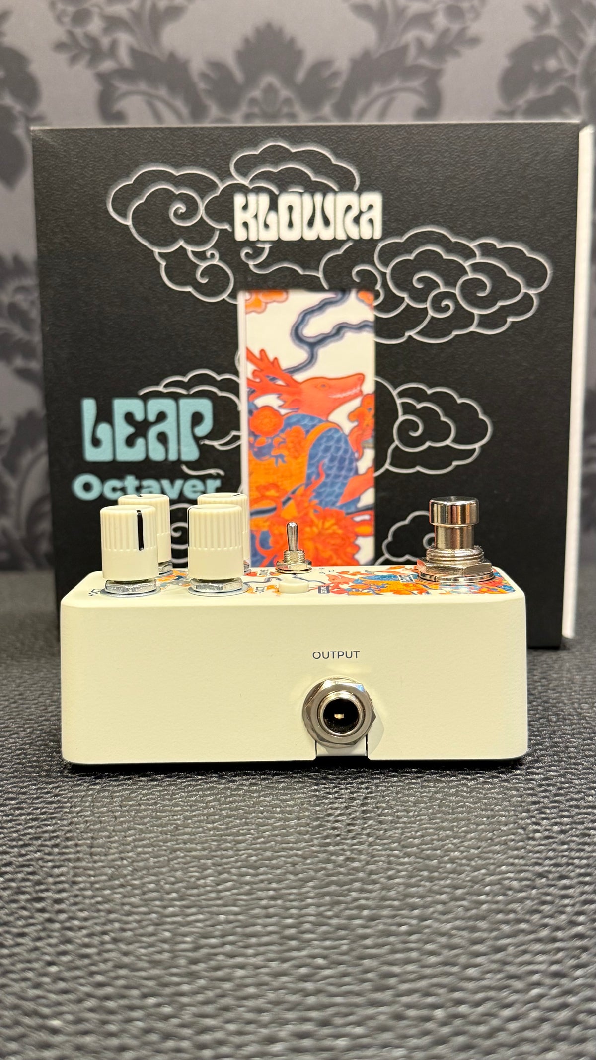 Klowra Leap Octave/Freeze effect pedal