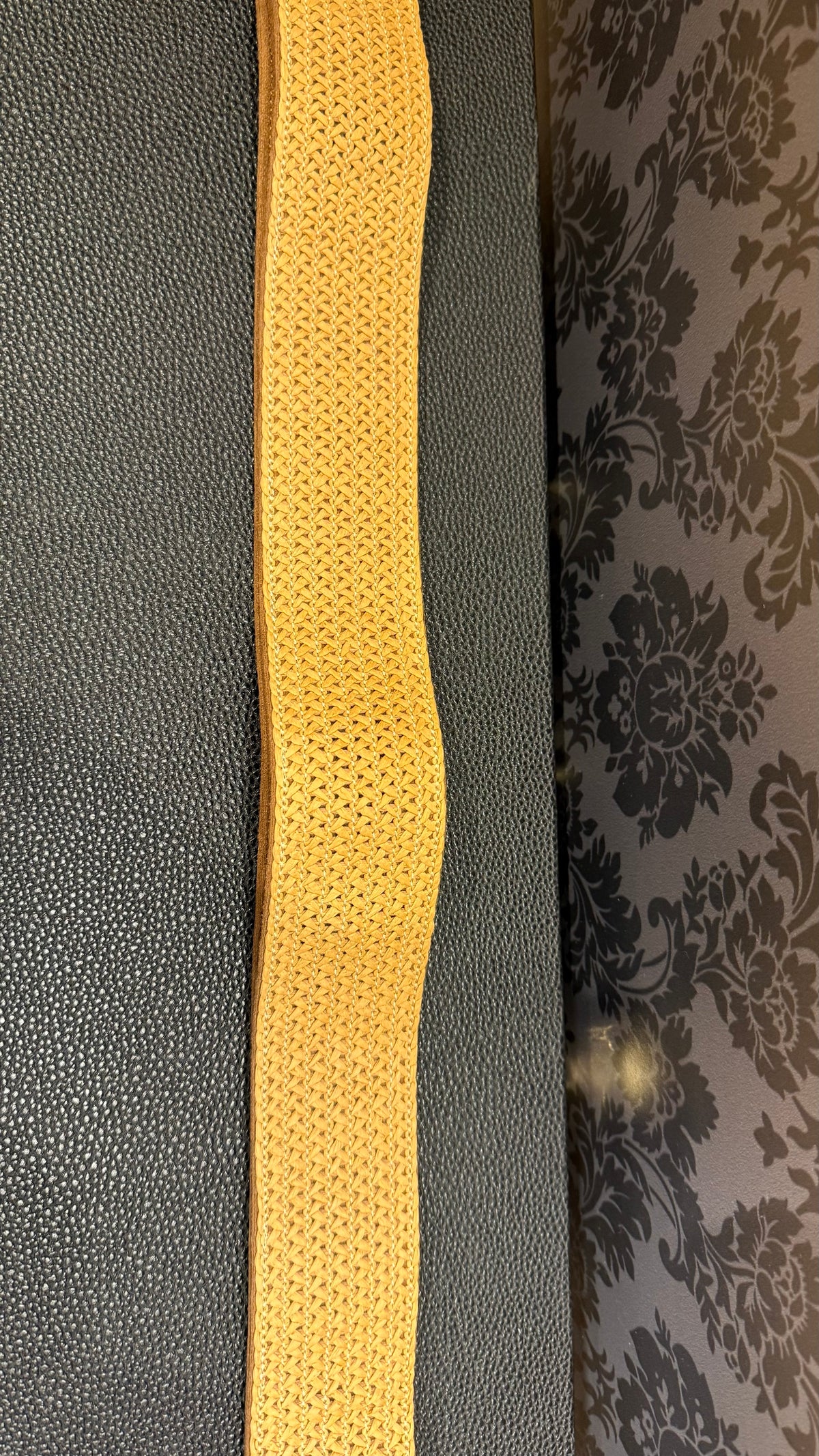 Gaucho GST-1050 Grass Series guitar strap, woven linen top, leather slips