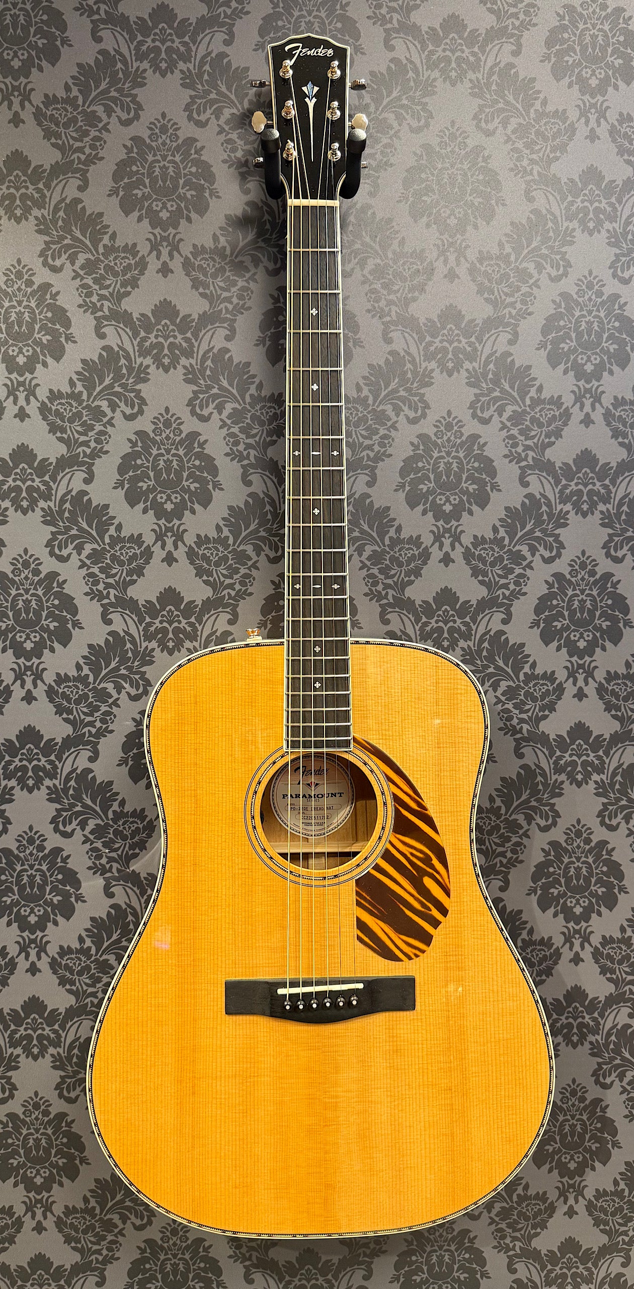 Fender Paramount PD-220E Natural incl.case (occasion)