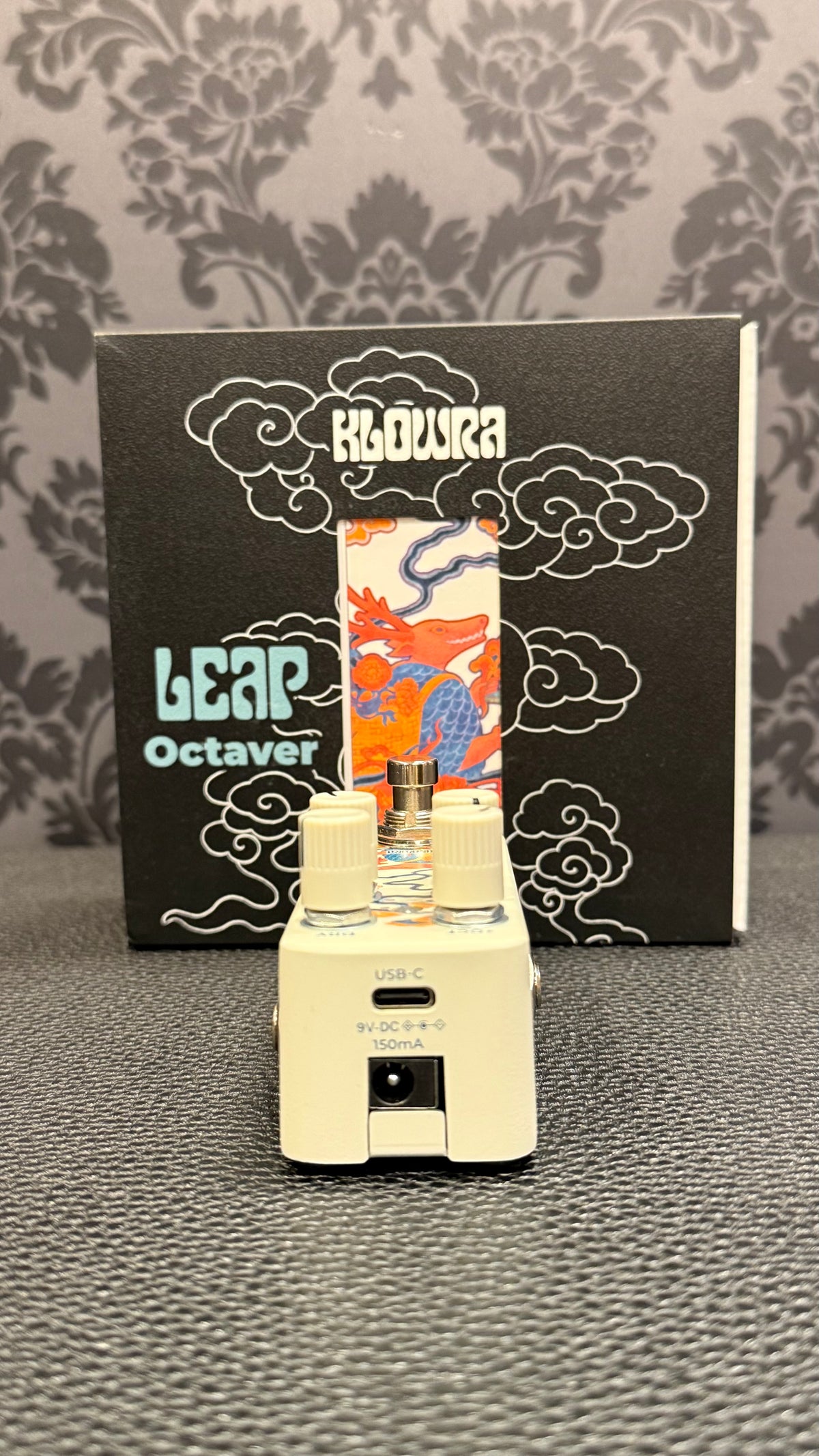 Klowra Leap Octave/Freeze effect pedal