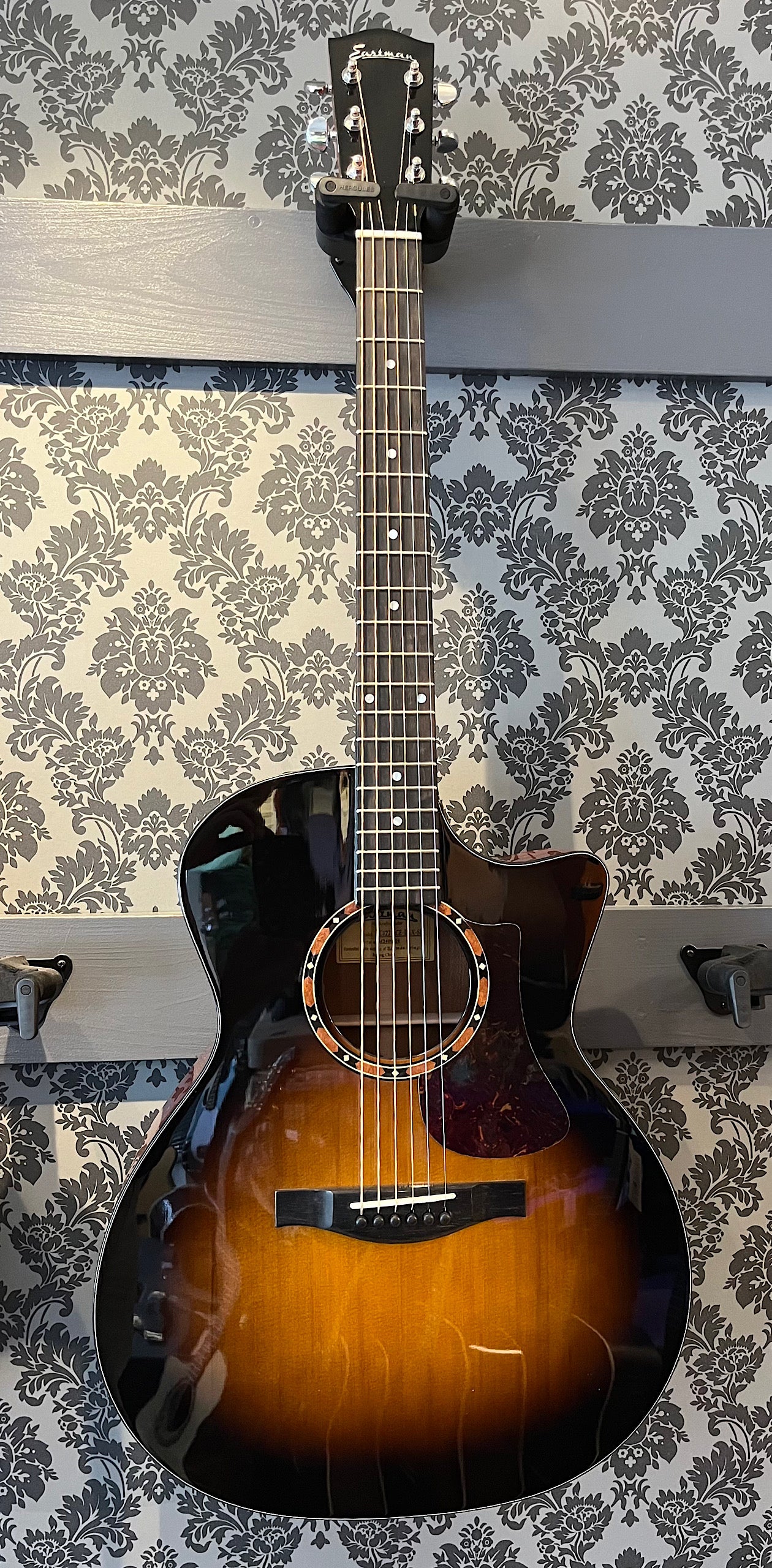 Eastman AC122-2CE Deluxe Sunburst Incl. gigbag