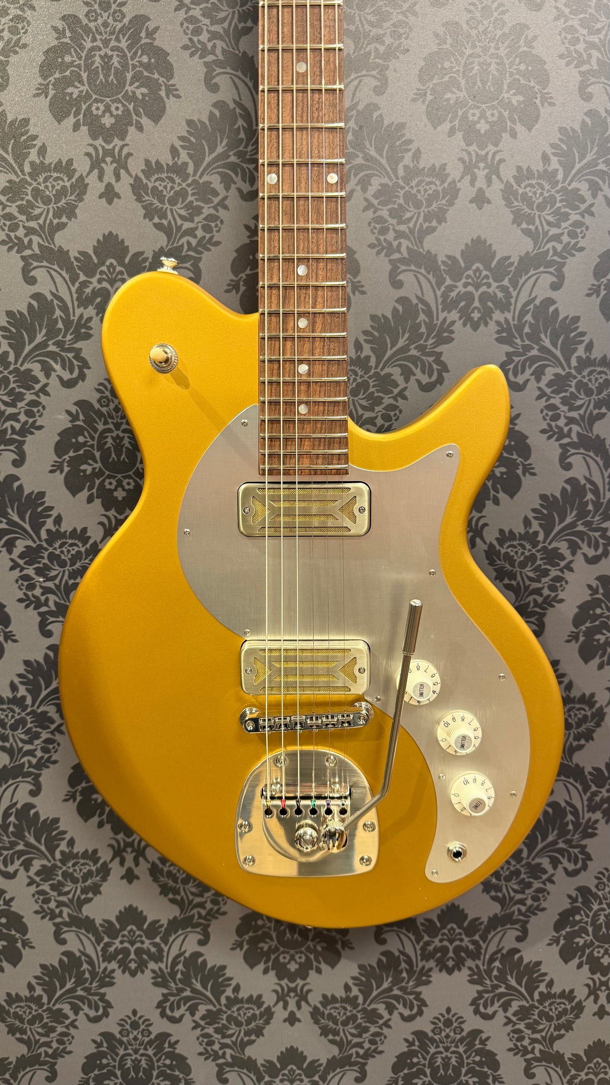 Eastman Fullertone Offset'62 Gold incl.bag