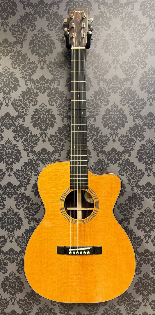 Bourgeois Down East OMCE Soloist+case