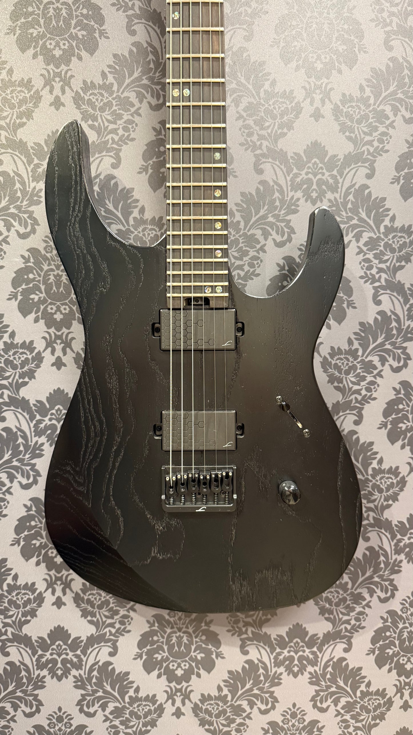 Legator N6P Ninja Performance Satin Black (occasion)