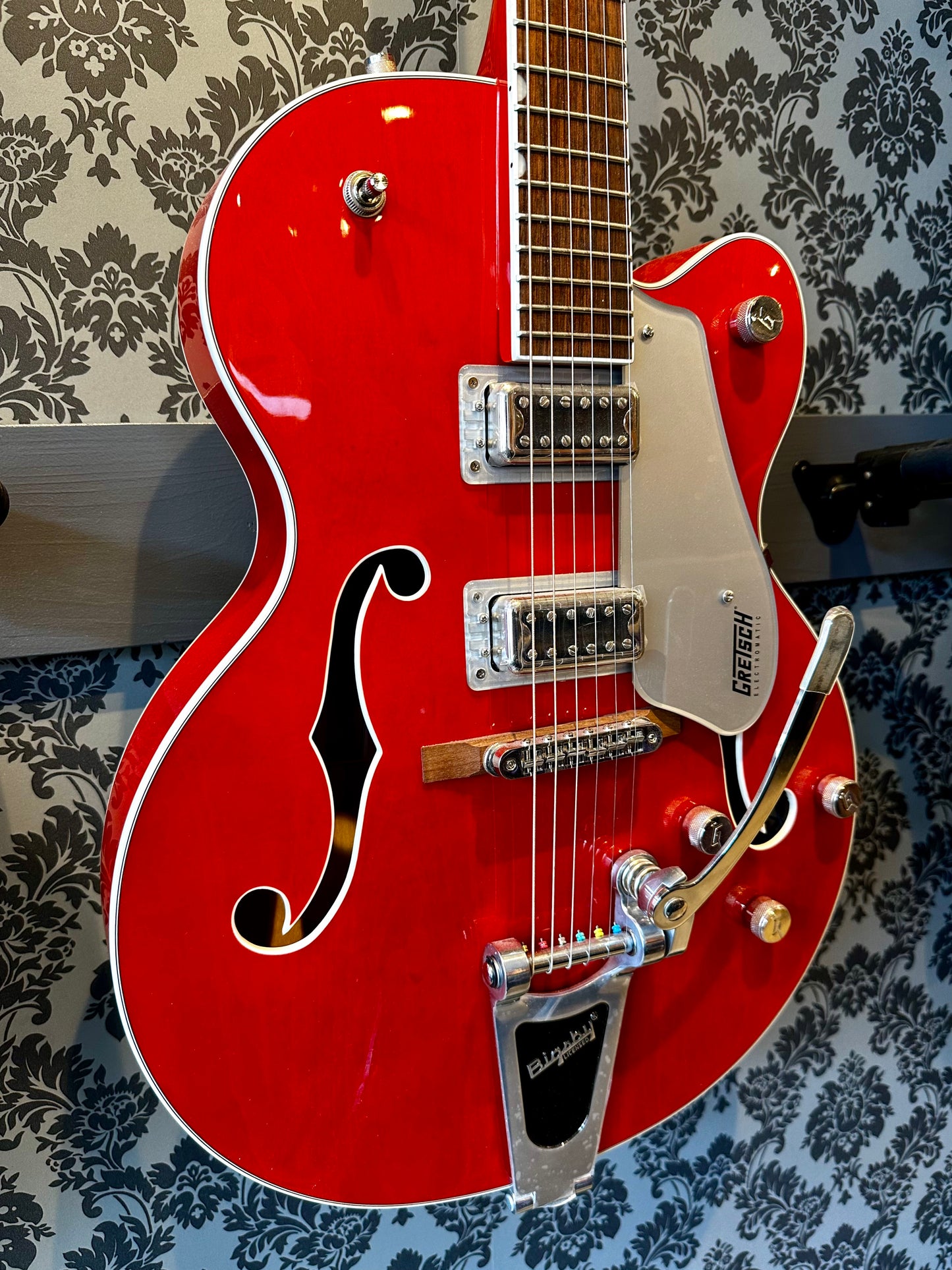 Gretsch G5420T orange