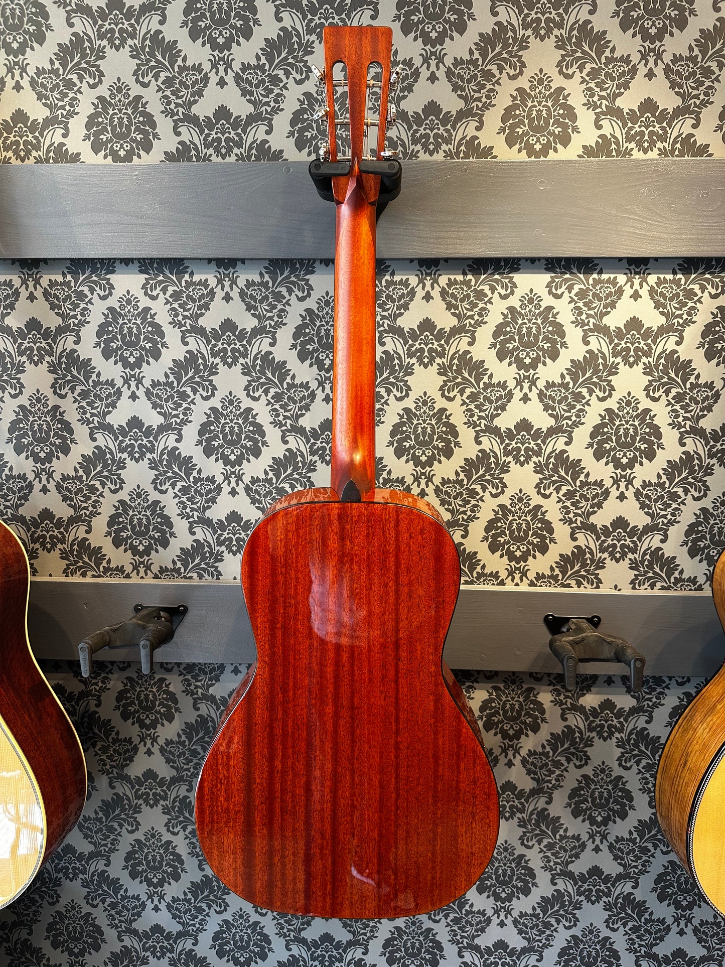 Eastman E1P Deluxe Sunburst Incl. gigbag