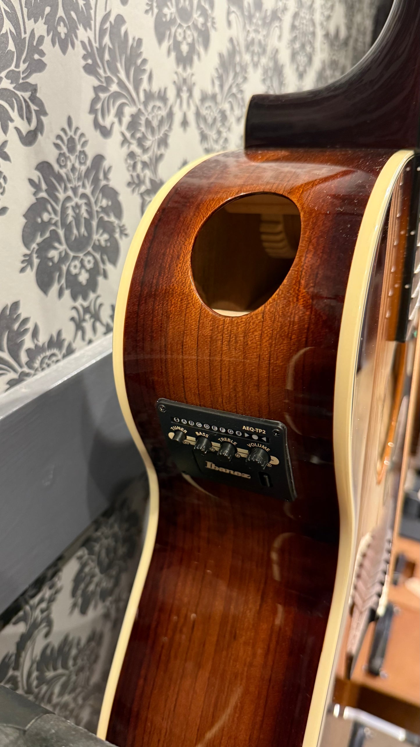 Ibanez AE160-VMS Vintage Mahogany Sunburst