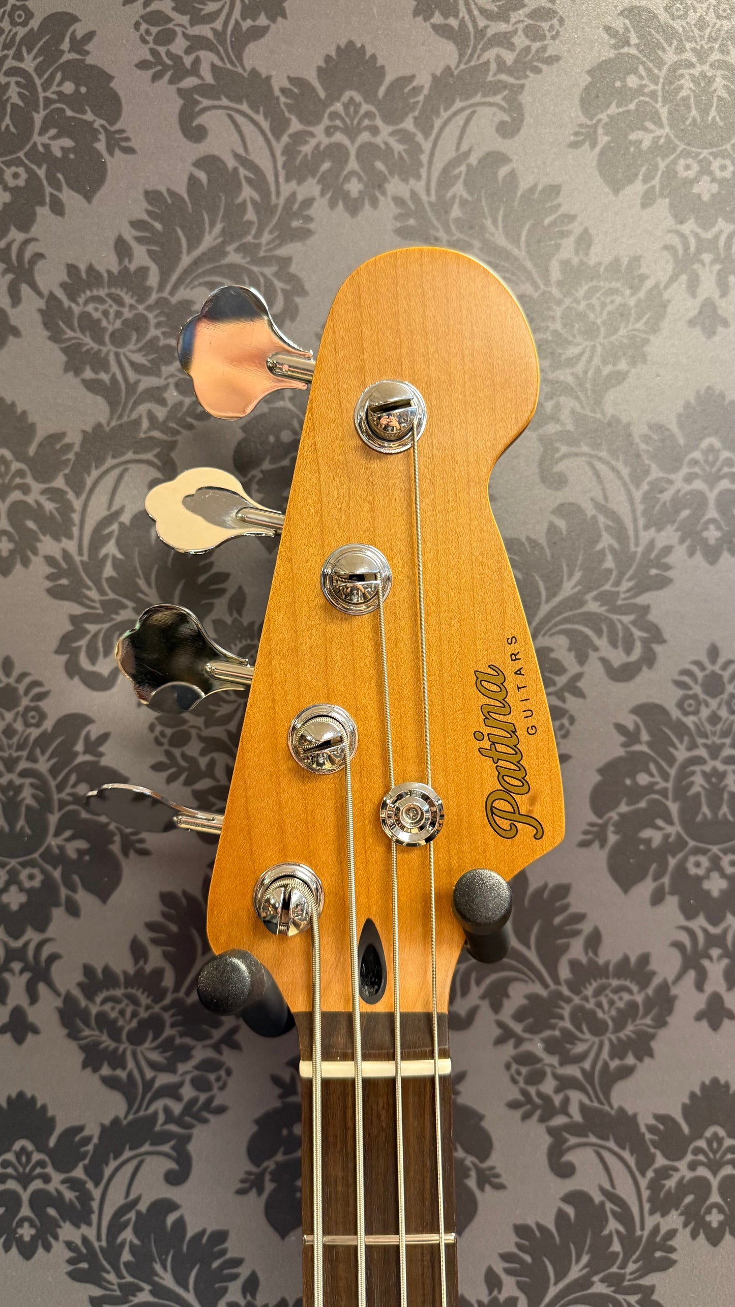 Patina PPJB-3 bass Lake Blue Nitro Finish