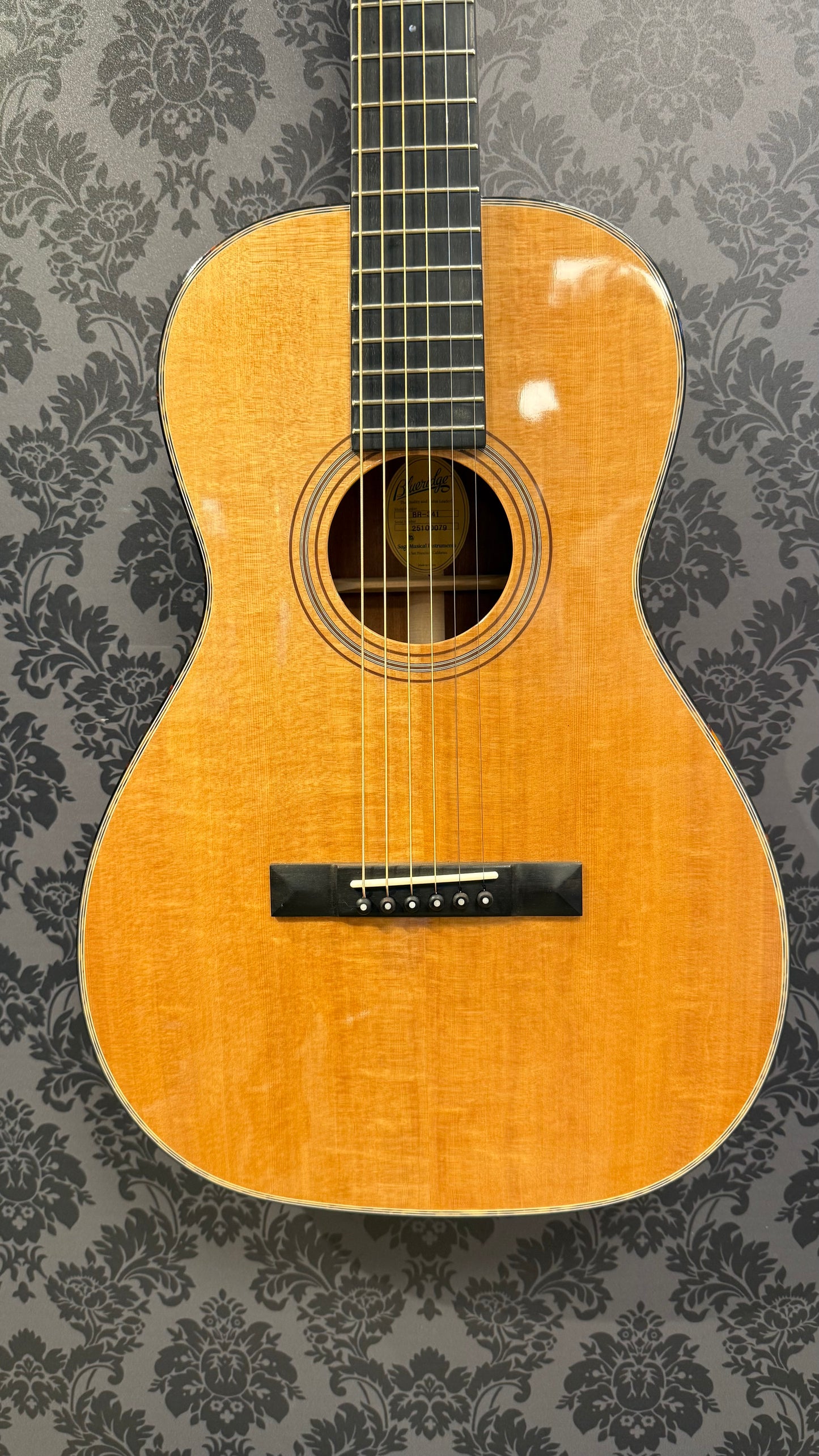 Blueridge BR-341 Historic Series Parlor Guitar