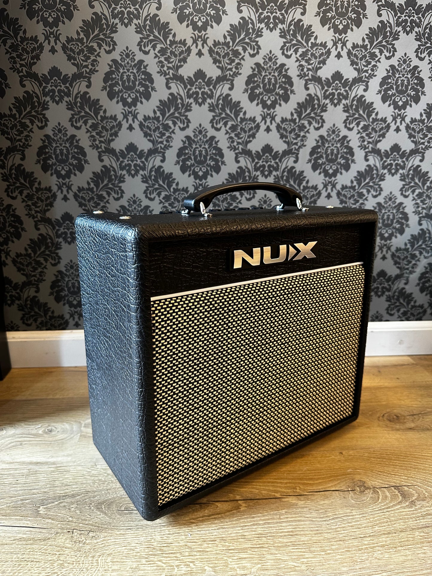 Nux Mighty 20 MKII