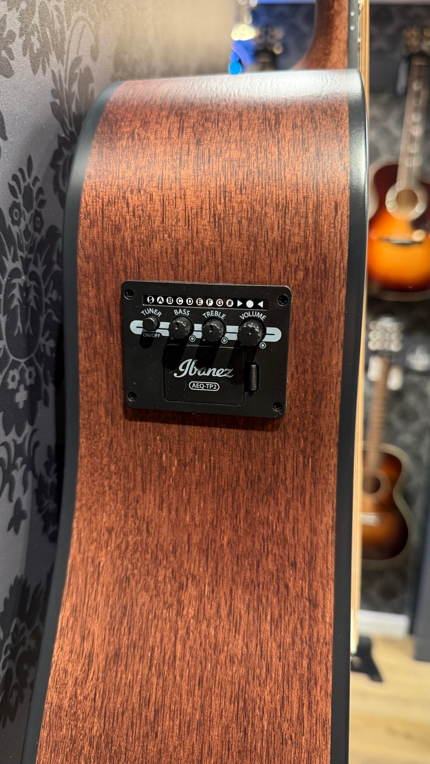 Ibanez AW247 CE Black Open Pore