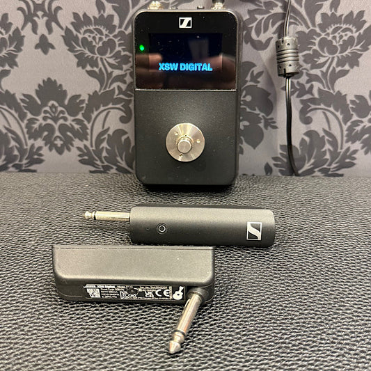 Sennheiser XSW-D digital wireless with extra guitar unit (occasion)
