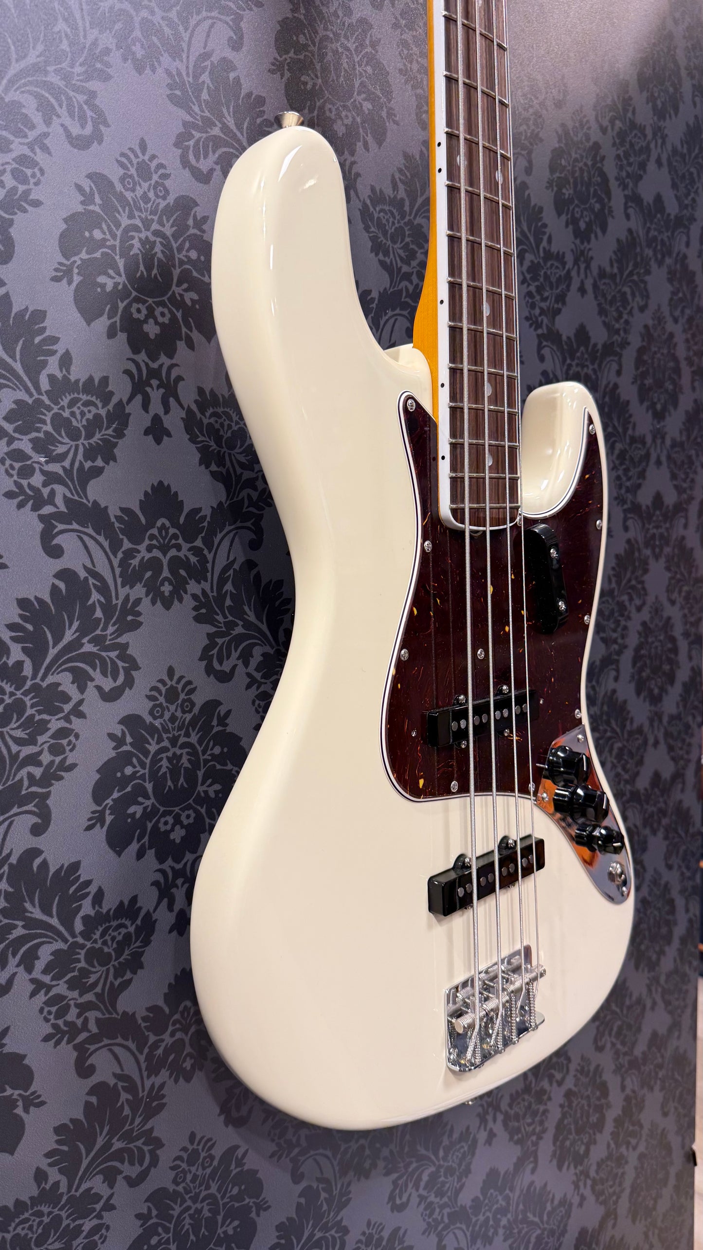 Fender American Vintage II 1966 Jazz Bass RW OWT