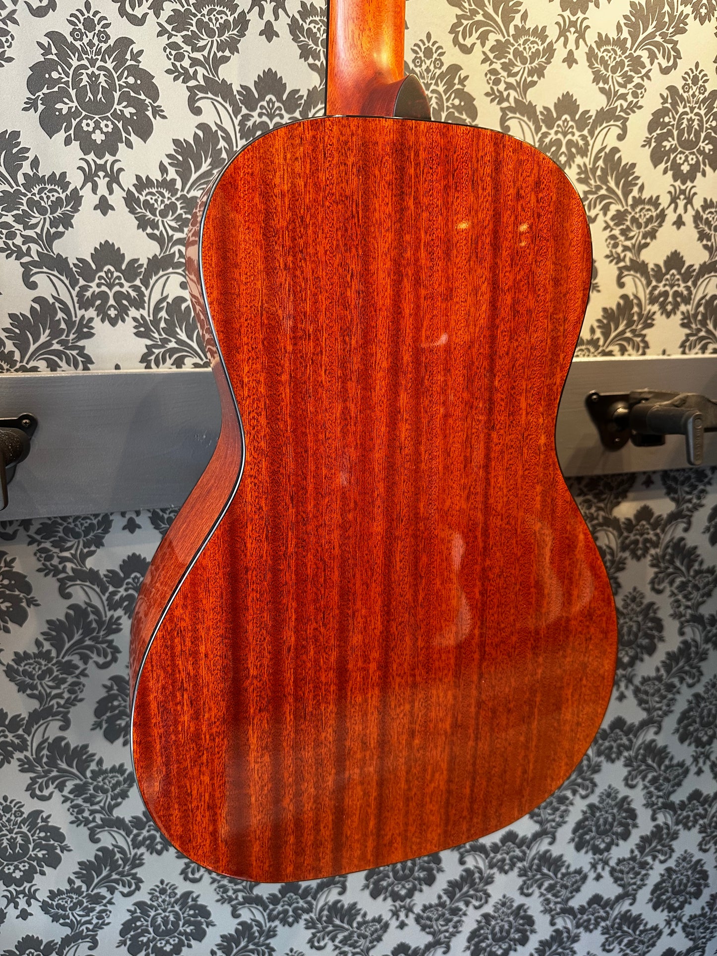 Eastman E1P Deluxe Sunburst Incl. gigbag