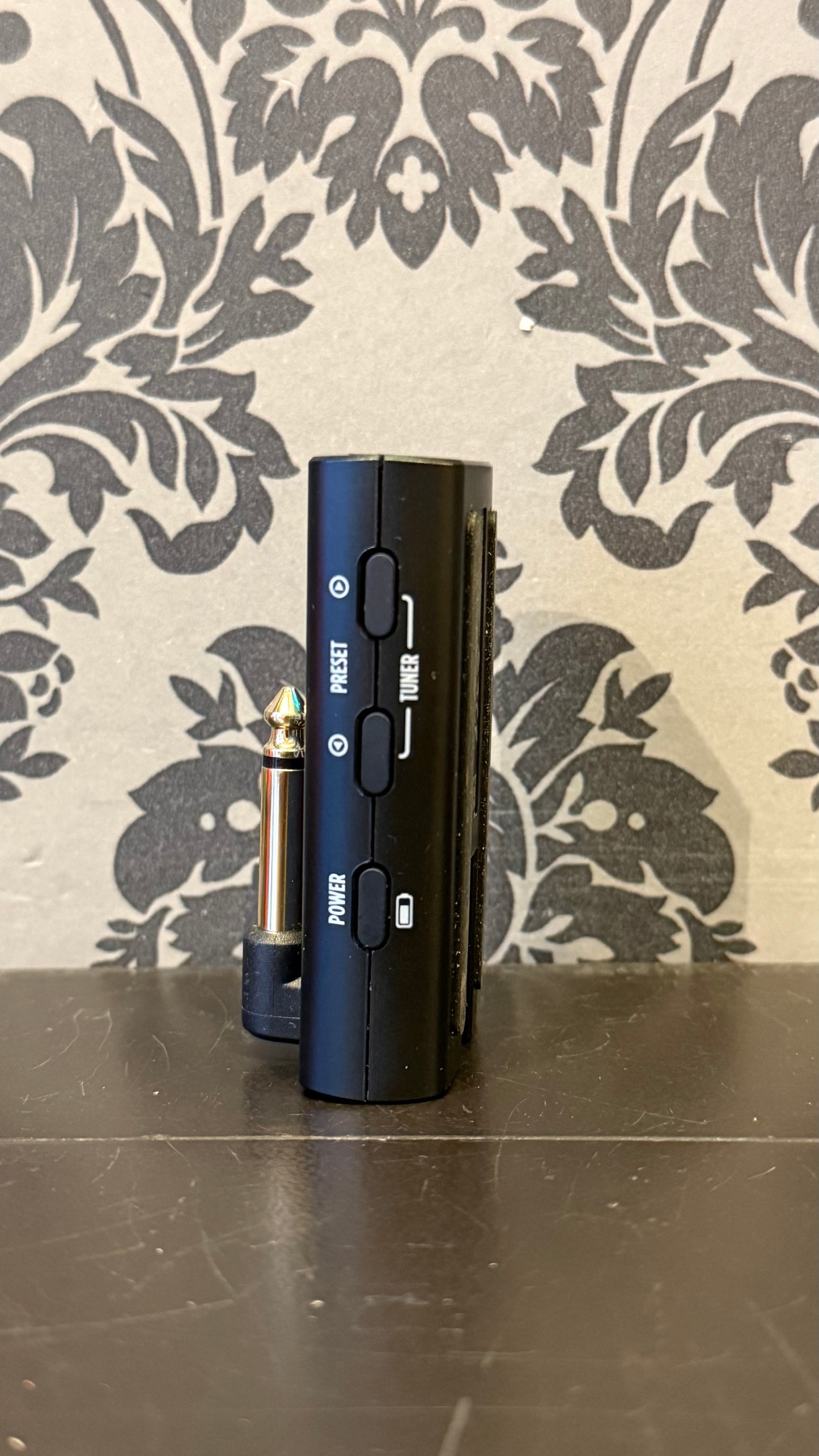 IK Multimedia Tonex PLUG