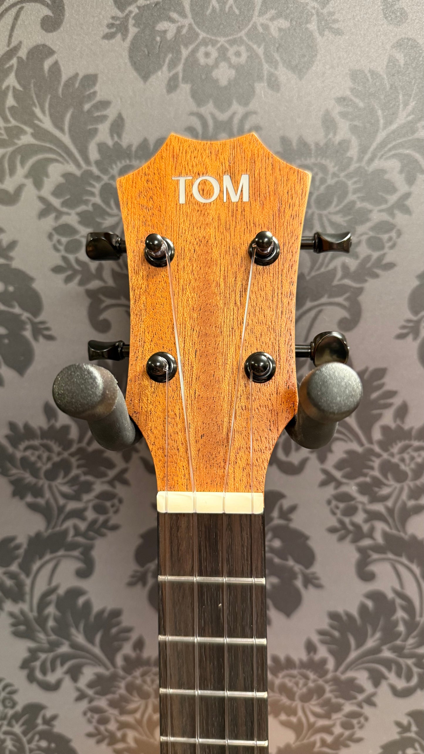 Tom T-5 Tenor Ukulele