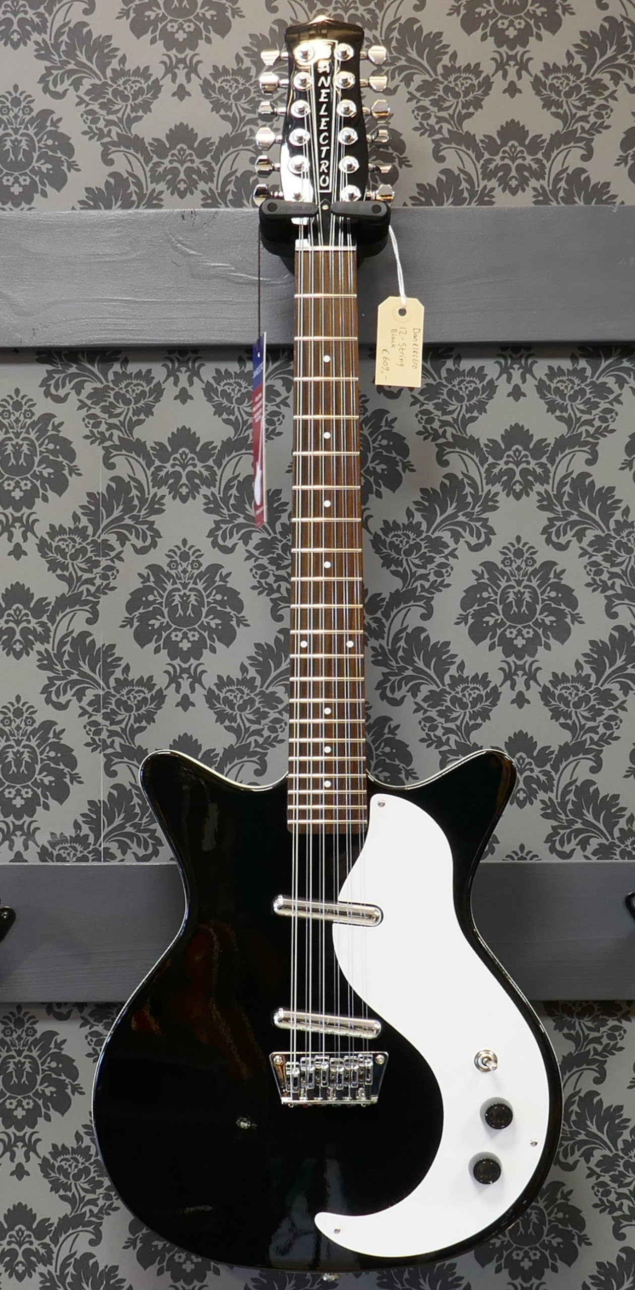 Danelectro Vintage 12 String