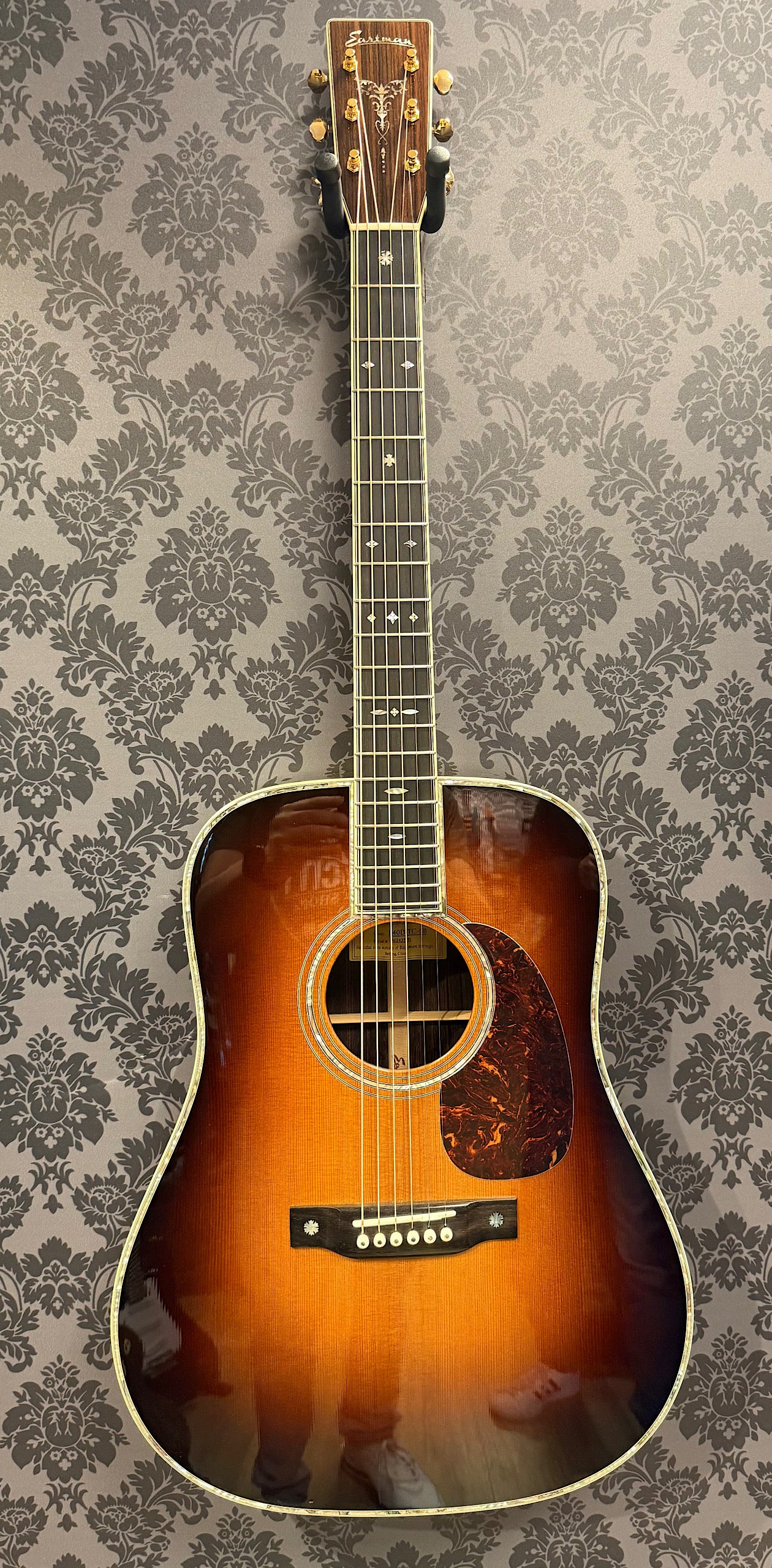 Eastman E40D-TC-Sunburst incl.case (B-stock)
