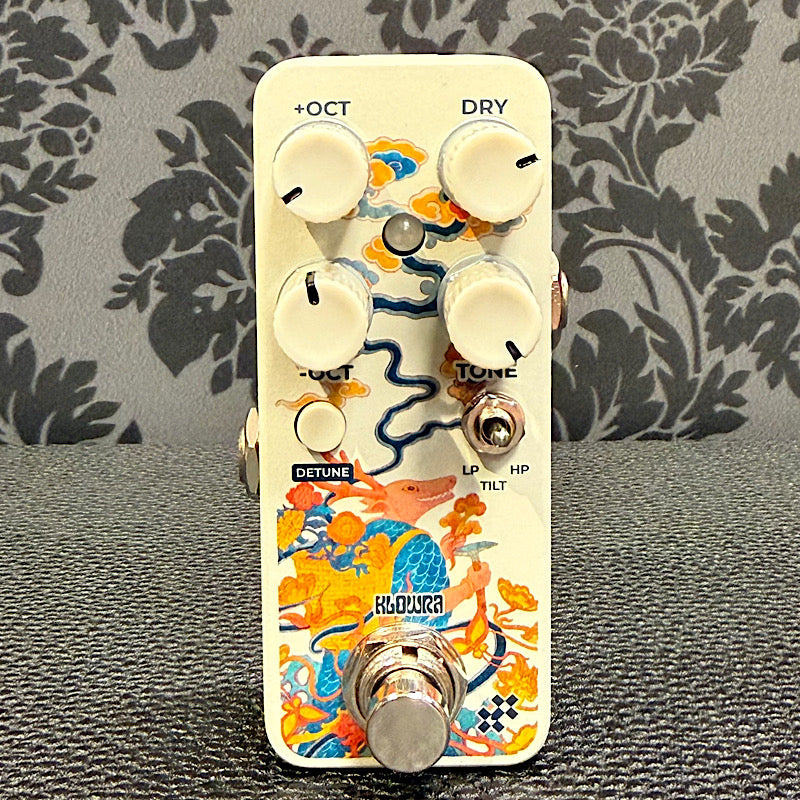 Klowra Leap Octave/Freeze effect pedal