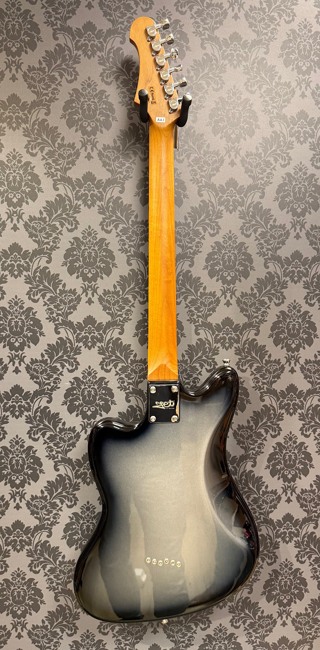 JET Guitars JJ350 Baritone