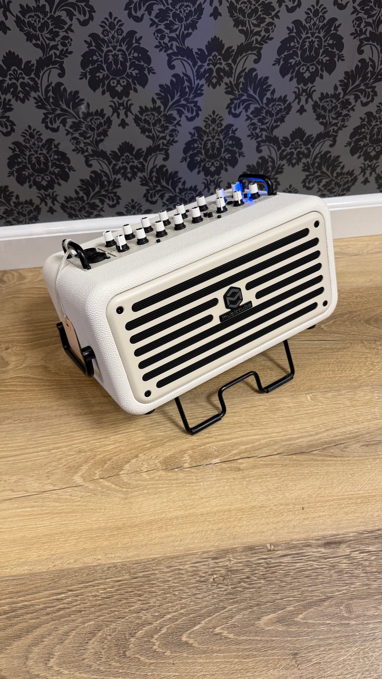 Music Cube MA-60 III White