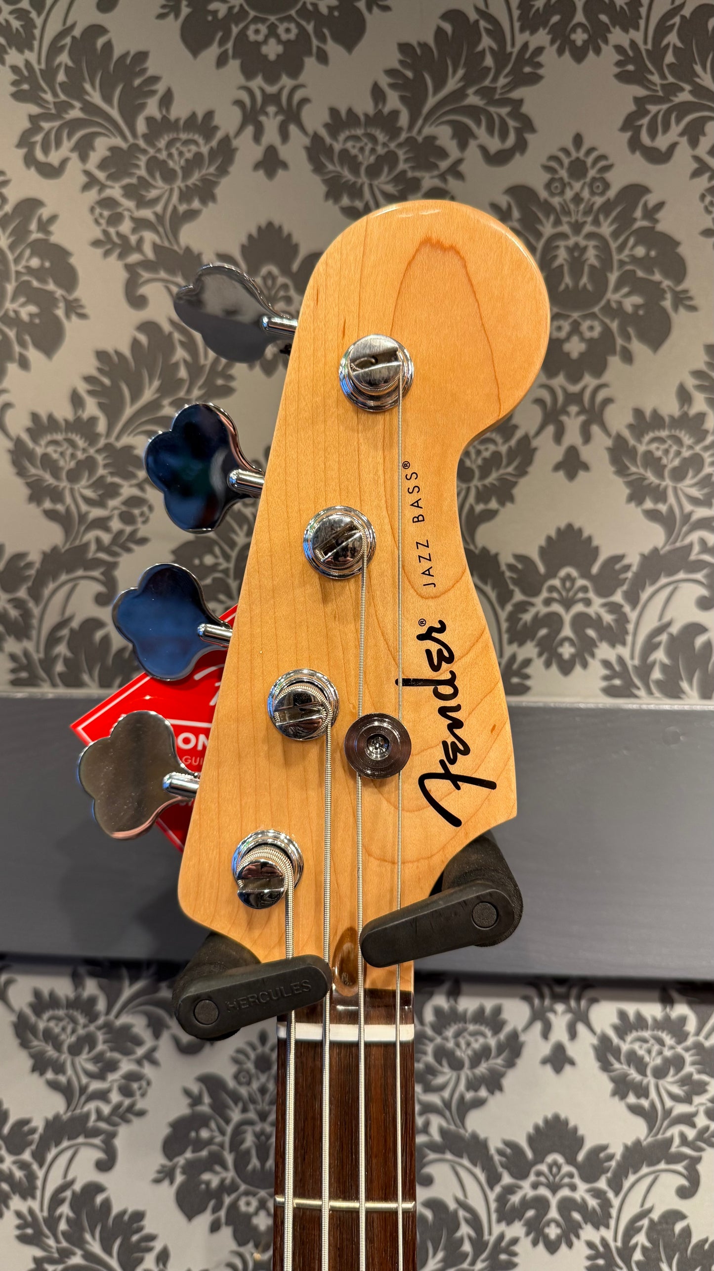 Fender Standard Jazz Bass Olympic White