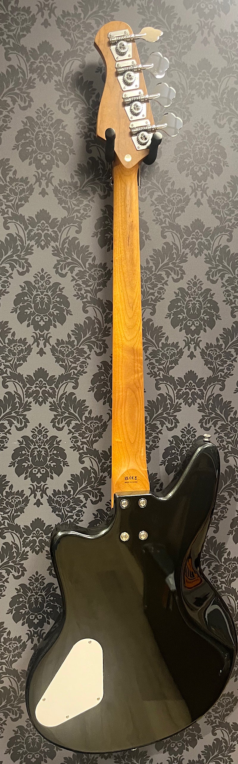 Ashdown The Saint Gloss Black
