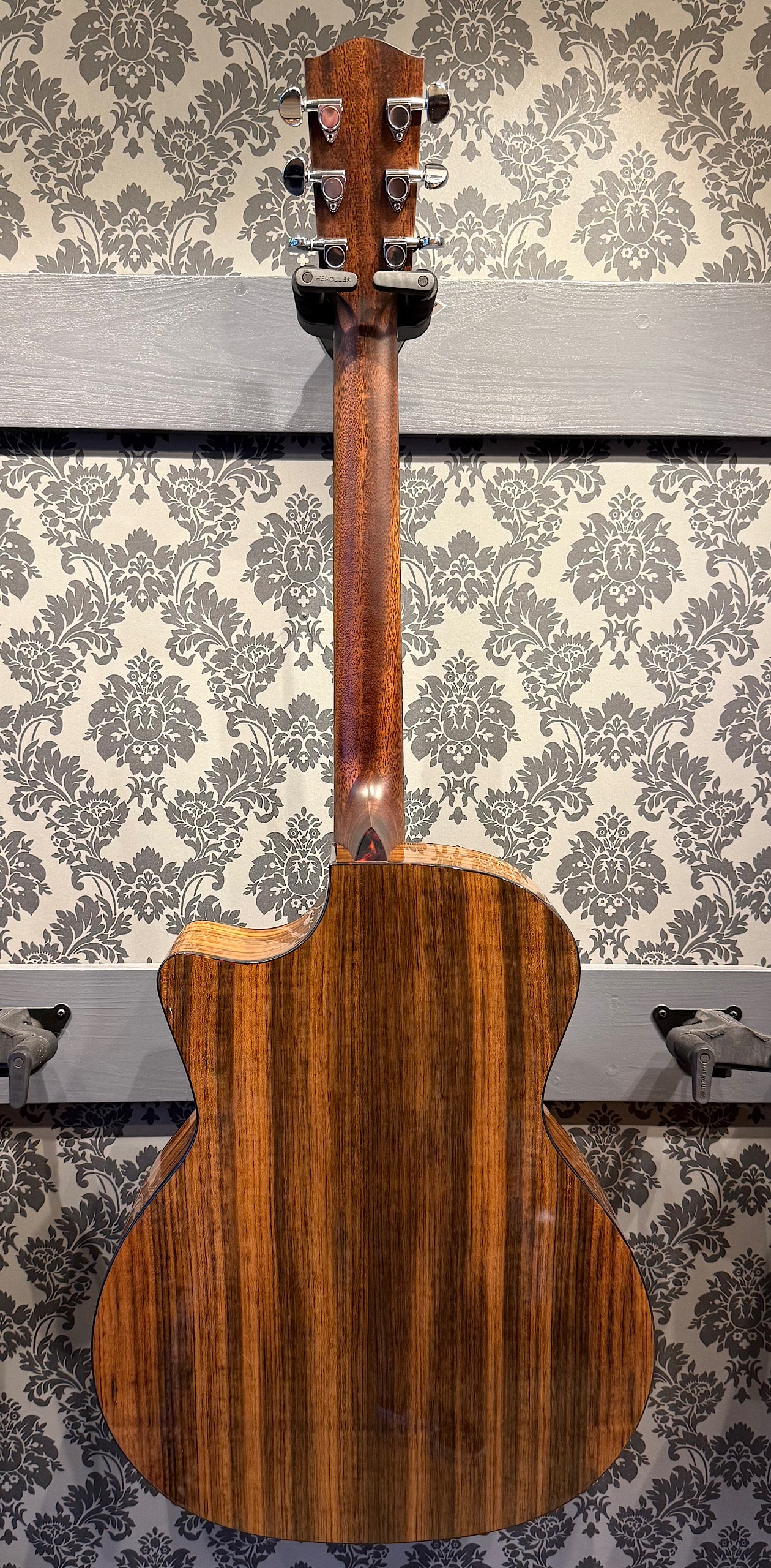 Eastman AC222 CE Deluxe incl. gigbag (B-STOCK)