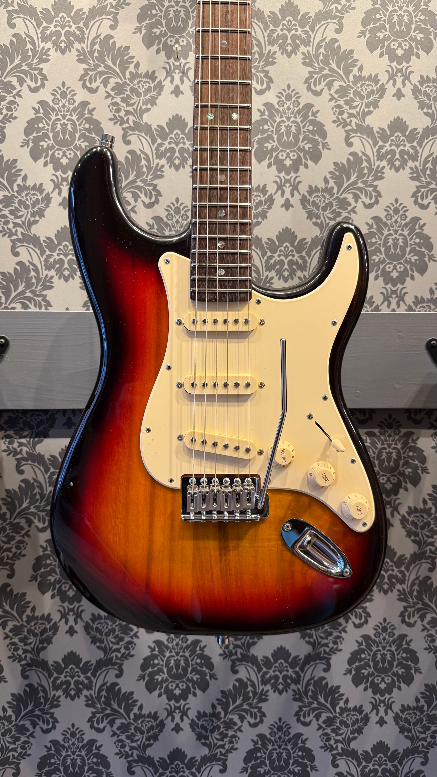 Henry's ST-1C Snake Sunburst Classic incl.bag
