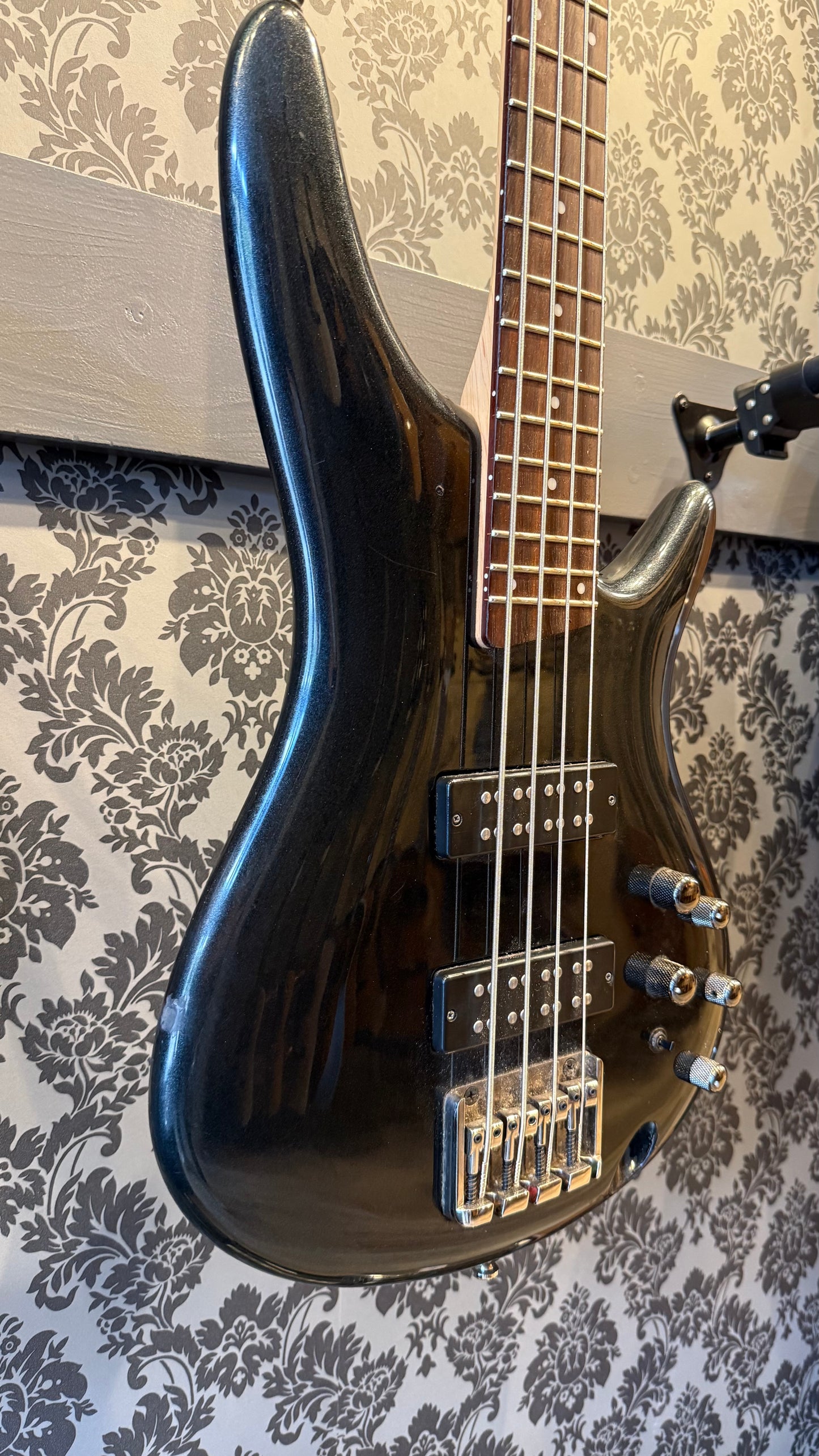 Ibanez SR300E-IPT Bass (occasion)