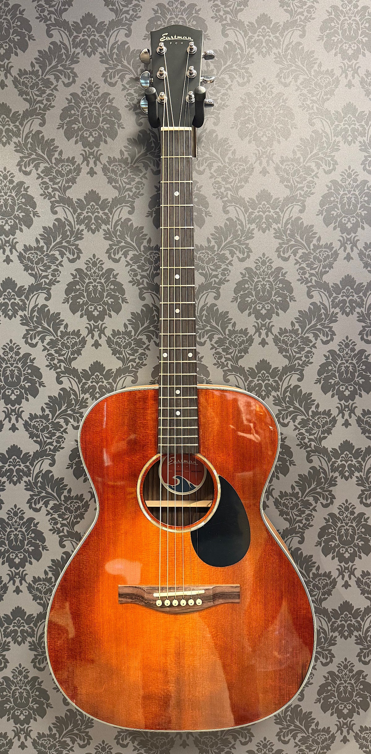 Eastman PCH2-OM Classic incl.gigbag
