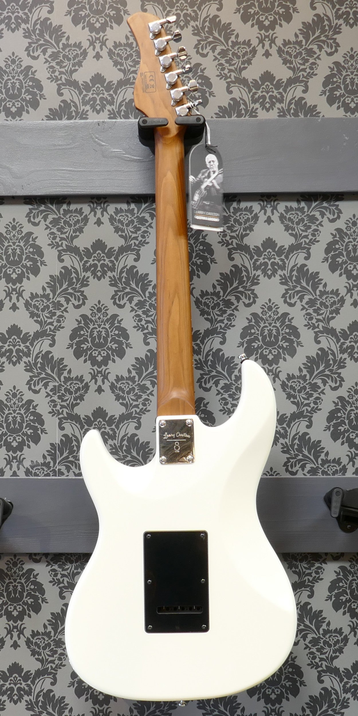 Sire S7 Antique White – Larry Carlton