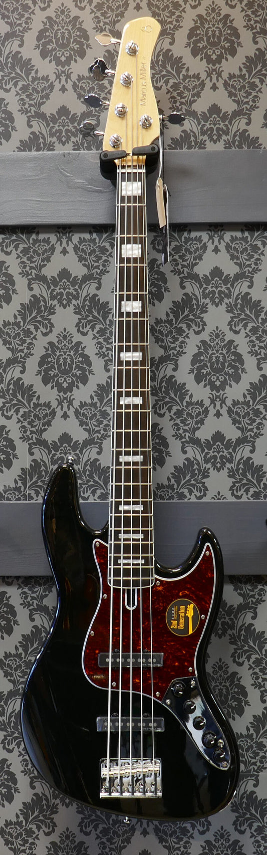 Sire V7 Marcus Miller Black