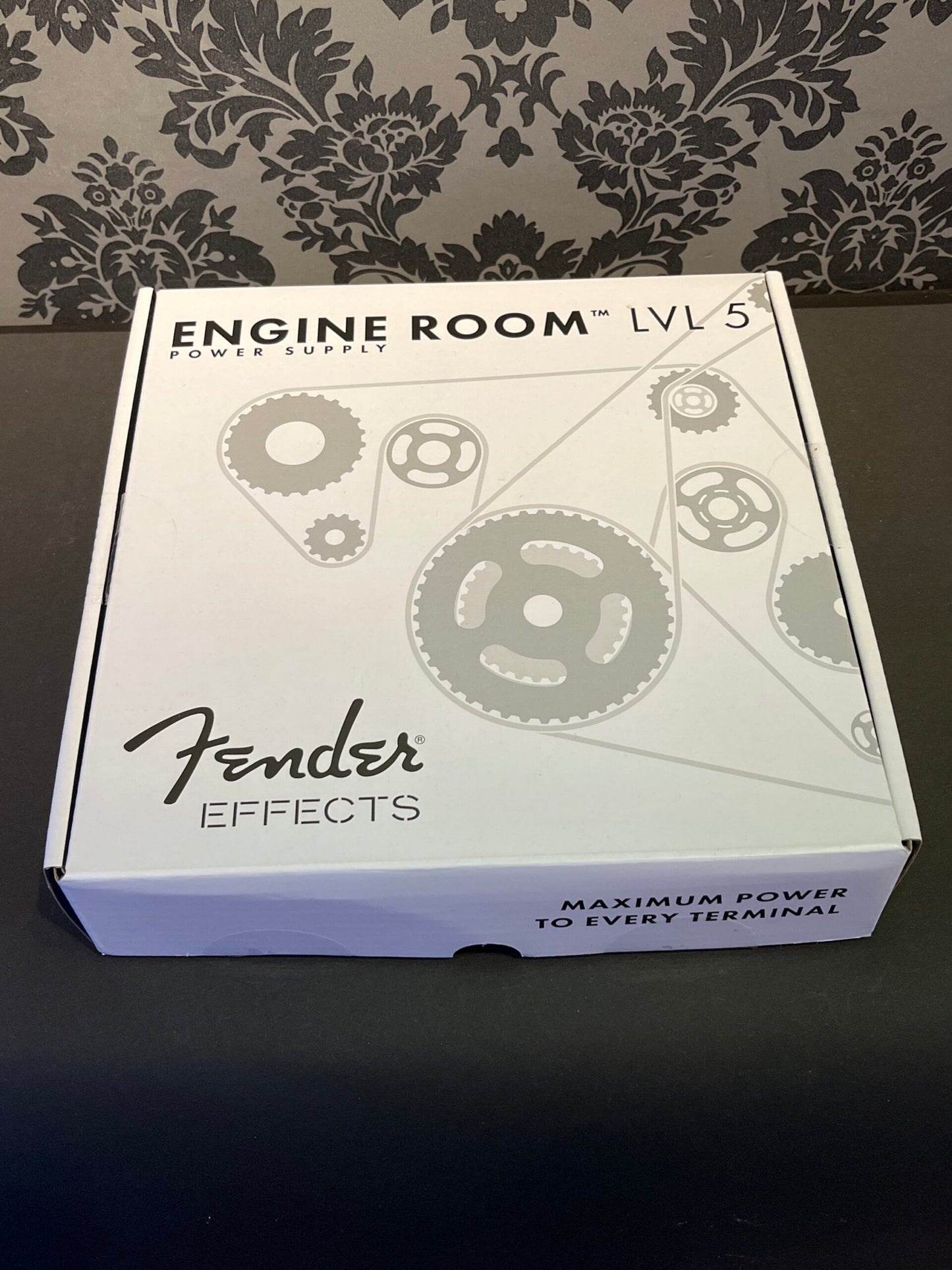 Fender Engine Room LVL 5 power supply